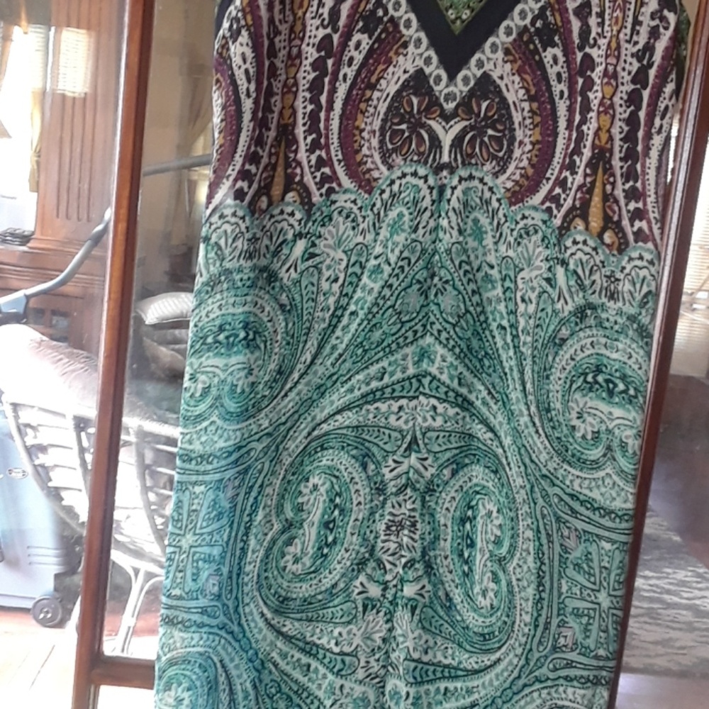 Dress - Picture 5 of 5